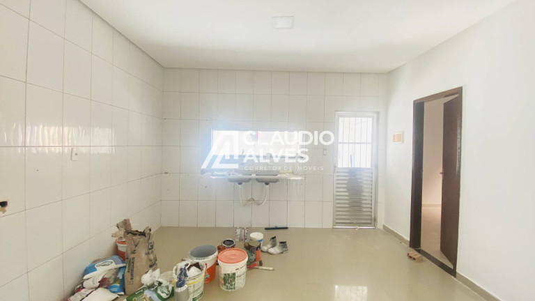 Imagem Casa com 5 Quartos à Venda, 300 m² em Conceição - Feira De Santana
