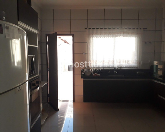 Imagem Sobrado com 4 Quartos à Venda,  em Vila Avaí - Indaiatuba