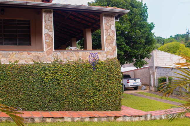 Imagem Imóvel com 3 Quartos à Venda, 1.500 m² em Posses - Serra Negra
