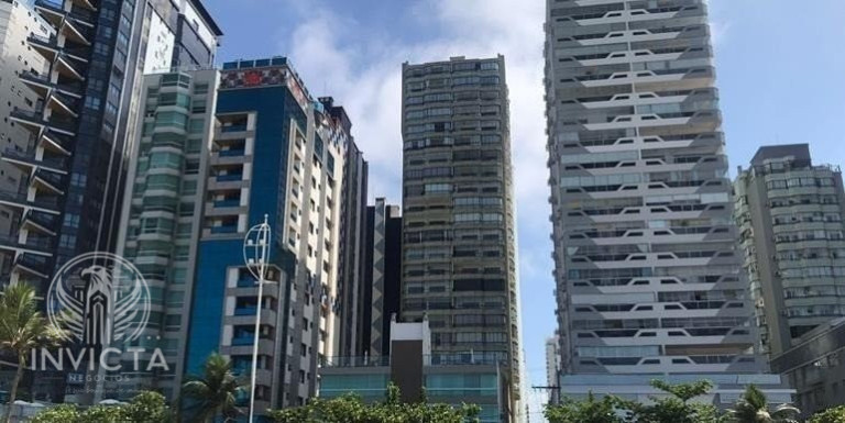 Imagem Apartamento com 4 Quartos à Venda, 241 m² em Centro - Balneário Camboriú Imagem Apartamento com 4 Quartos à Venda, 241 m² em Centro - Balneário Camboriú
