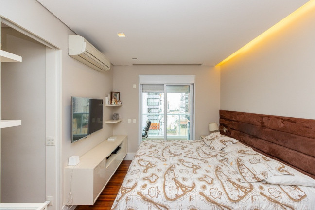 Imagem Imóvel com 3 Quartos à Venda, 240 m² em Vila Mariana - São Paulo