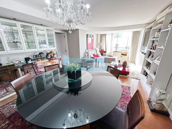 Imagem Apartamento com 3 Quartos à Venda, 123 m² em Moinhos De Vento - Porto Alegre