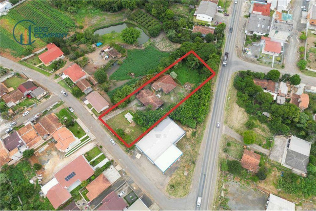 Imagem Casa com 6 Quartos à Venda, 2.790 m² em Vila São João - Irati Imagem Casa com 6 Quartos à Venda, 2.790 m² em Vila São João - Irati