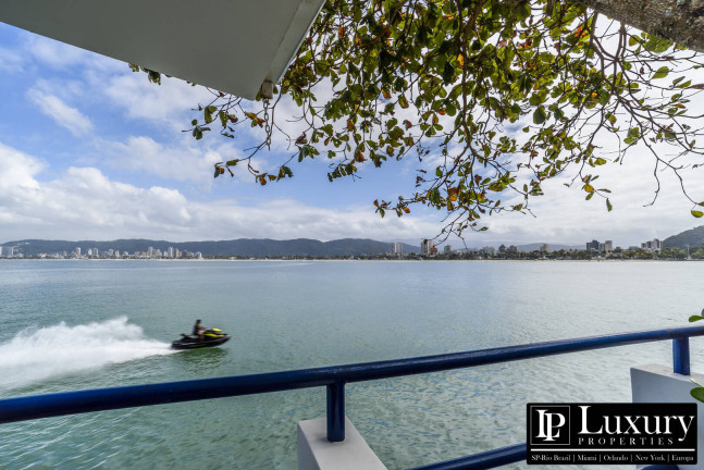 Imagem Apartamento com 3 Quartos à Venda, 181 m² em Península - Guarujá