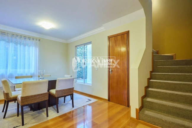 Imagem Casa com 3 Quartos à Venda, 170 m² em Lindóia - Curitiba