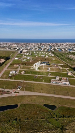 Imagem Sobrado com 3 Quartos à Venda, 130 m² em Centro - Xangri-lá Imagem Sobrado com 3 Quartos à Venda, 130 m² em Centro - Xangri-lá
