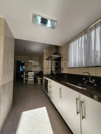 Imagem Apartamento com 3 Quartos à Venda, 177 m² em Centro - Balneário Camboriú Imagem Apartamento com 3 Quartos à Venda, 177 m² em Centro - Balneário Camboriú