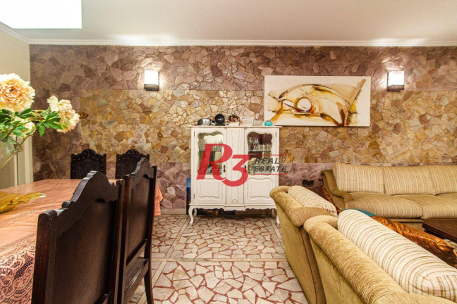 Imagem Sobrado com 3 Quartos à Venda, 280 m² em Gonzaga - Santos Imagem Sobrado com 3 Quartos à Venda, 280 m² em Gonzaga - Santos