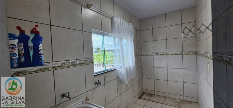 Imagem Casa com 3 Quartos para Alugar, 200 m² em Itoupavazinha - Blumenau Imagem Casa com 3 Quartos para Alugar, 200 m² em Itoupavazinha - Blumenau