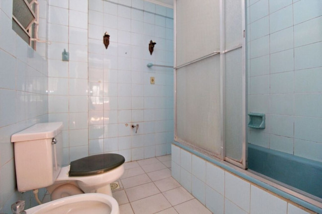 Imagem Imóvel com 3 Quartos à Venda, 135 m² em Independência - Porto Alegre Imagem Imóvel com 3 Quartos à Venda, 135 m² em Independência - Porto Alegre