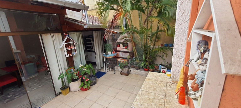 Imagem Casa com 2 Quartos à Venda, 160 m² em São Geraldo - Porto Alegre Imagem Casa com 2 Quartos à Venda, 160 m² em São Geraldo - Porto Alegre