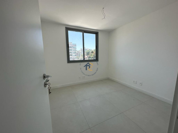 Imagem Apartamento com 4 Quartos à Venda, 98 m² em Charitas - Niterói