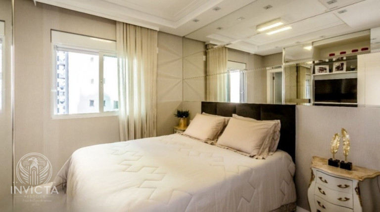 Imagem Apartamento com 4 Quartos à Venda, 150 m² em Centro - Balneário Camboriú Imagem Apartamento com 4 Quartos à Venda, 150 m² em Centro - Balneário Camboriú