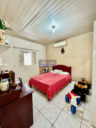 Imagem Casa com 3 Quartos à Venda, 300 m² em Jacaré - Cabreúva