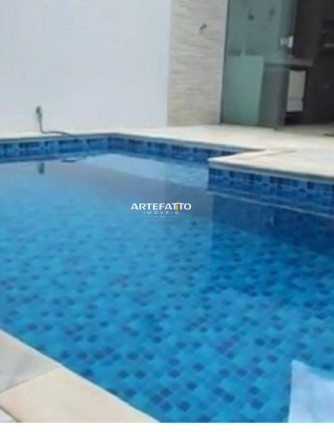 Imagem Casa com 3 Quartos à Venda, 180 m²