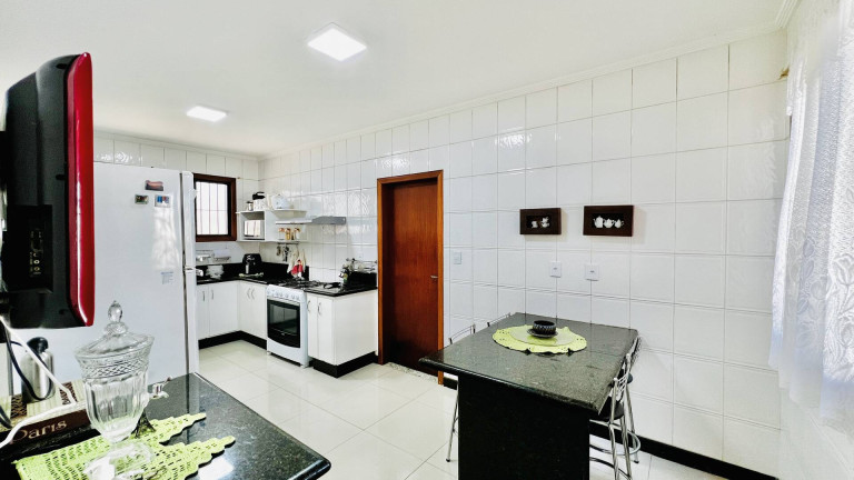 Imagem Casa com 3 Quartos à Venda, 500 m² em Jardim Planalto - Colatina Imagem Casa com 3 Quartos à Venda, 500 m² em Jardim Planalto - Colatina