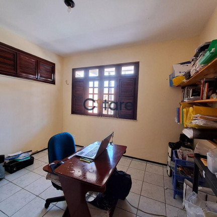 Imagem Casa com 4 Quartos à Venda, 309 m² em Sapiranga - Fortaleza Imagem Casa com 4 Quartos à Venda, 309 m² em Sapiranga - Fortaleza