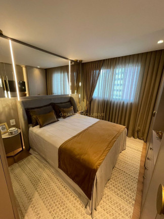 Imagem Apartamento com 4 Quartos à Venda, 132 m² em Centro - Balneário Camboriú Imagem Apartamento com 4 Quartos à Venda, 132 m² em Centro - Balneário Camboriú