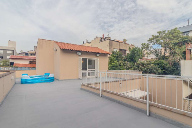 Imagem Casa com 3 Quartos à Venda, 377 m² em Higienópolis - Porto Alegre Imagem Casa com 3 Quartos à Venda, 377 m² em Higienópolis - Porto Alegre