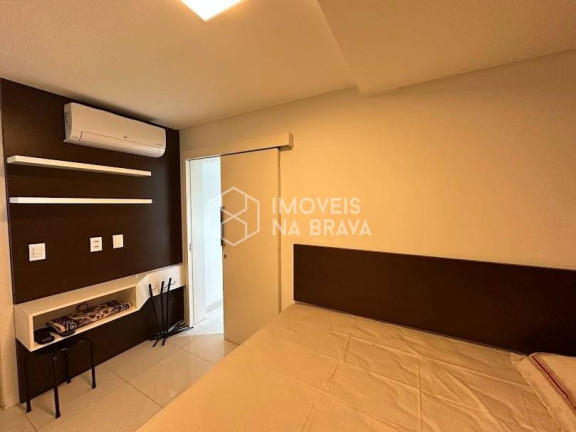 Imagem Apartamento com 4 Quartos para Temporada, 135 m² em Centro - Balneário Camboriú Imagem Apartamento com 4 Quartos para Temporada, 135 m² em Centro - Balneário Camboriú