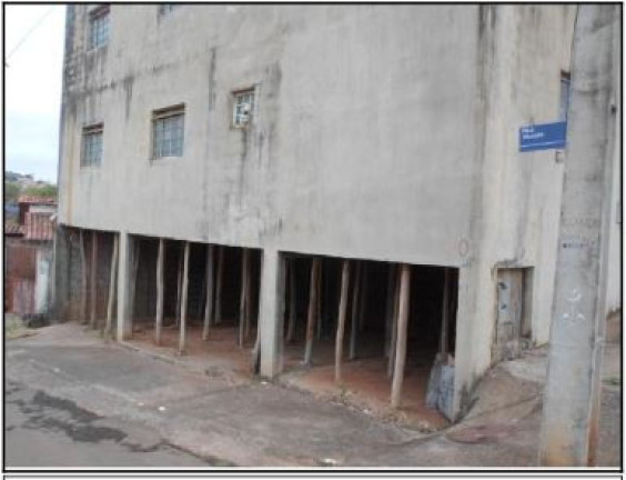 Apartamento com 2 Quartos à Venda, 65 m² em Solar Caetano - Luz