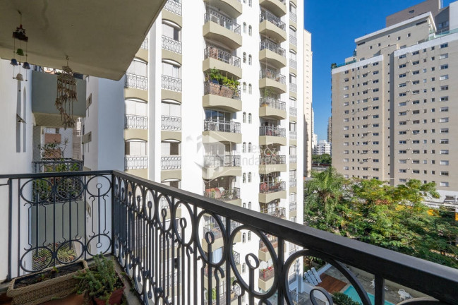 Imagem Apartamento com 3 Quartos à Venda, 131 m² em Campo Belo - São Paulo