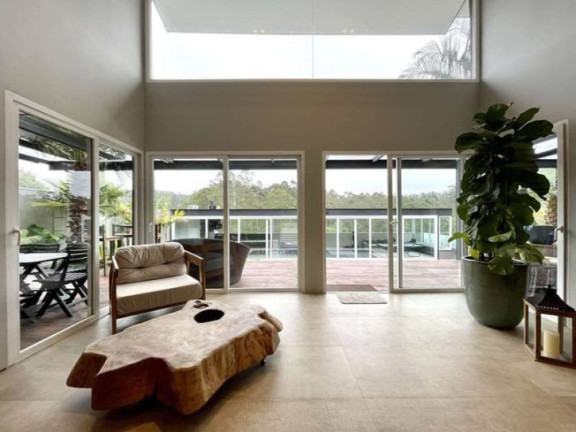 Imagem Casa com 4 Quartos à Venda, 463 m² em Parque Das Artes - Embu Das Artes