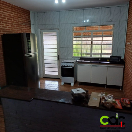 Imagem Imóvel com 2 Quartos à Venda, 300 m² em Clube Da Uva - Andradas