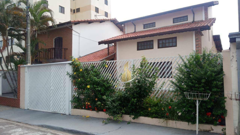 Sobrado com 3 Quartos à Venda, 170 m² em Jardim Das Indústrias - São José Dos Campos