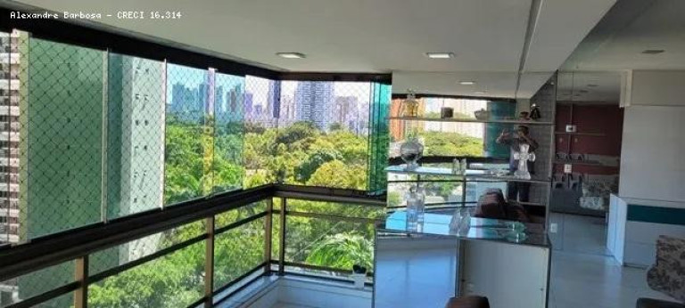 Imagem Apartamento com 4 Quartos à Venda, 220 m² em Jaqueira - Recife