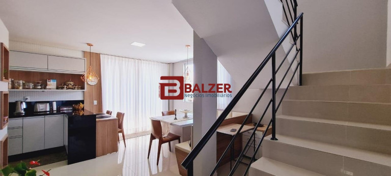 Imagem Casa com 3 Quartos à Venda, 200 m² em Corrego Grande - Florianópolis Imagem Casa com 3 Quartos à Venda, 200 m² em Corrego Grande - Florianópolis