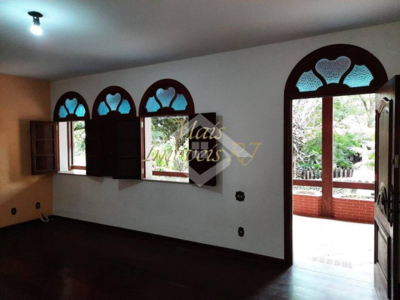 Imagem Casa com 3 Quartos à Venda, 360 m² em Itacoatiara - Niterói
