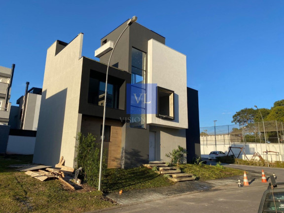 Imagem Casa com 3 Quartos à Venda, 193 m² em Santa Cândida - Curitiba Imagem Casa com 3 Quartos à Venda, 193 m² em Santa Cândida - Curitiba