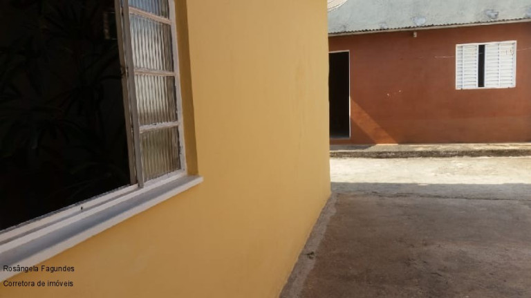 Imagem Casa com 3 Quartos à Venda, 130 m² em Conjunto Habitacional Campo Alegre (por Do Sol) - Alfenas Imagem Casa com 3 Quartos à Venda, 130 m² em Conjunto Habitacional Campo Alegre (por Do Sol) - Alfenas