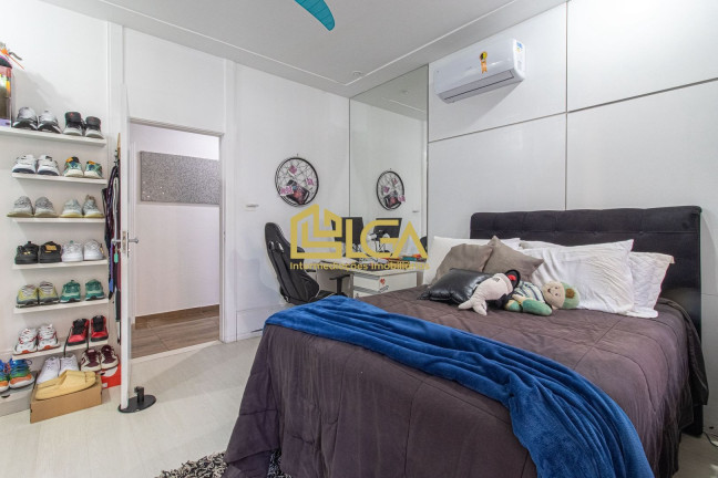 Casa com 6 Quartos à Venda, 600 m² em Ilha Porchat - São Vicente