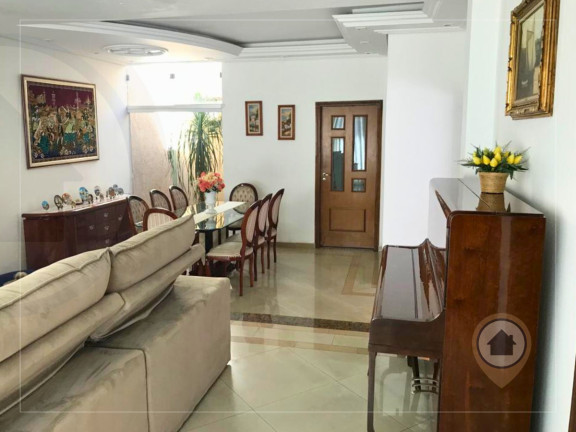 Casa com 3 Quartos à Venda, 250 m² em Vila Milton - Guarulhos