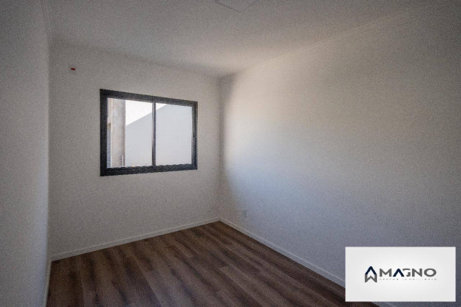 Imagem Sobrado com 3 Quartos à Venda, 200 m² em Canadá - Cascavel