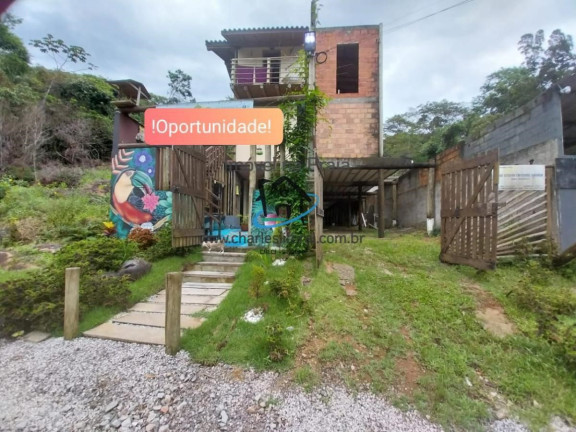 Casa com 7 Quartos à Venda, 200 m² em Praia Da Lagoinha - Ubatuba