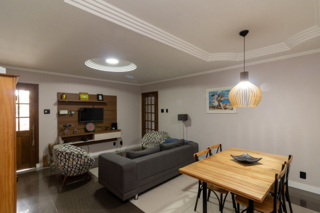Imagem Casa com 3 Quartos à Venda, 252 m² em Jaraguá - São Paulo