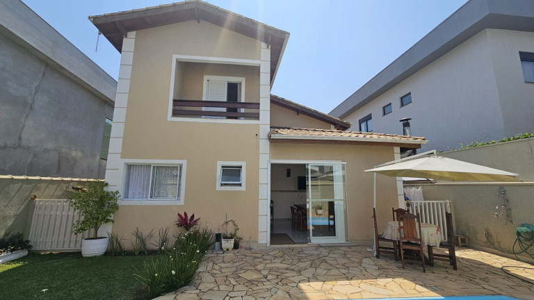 Imagem Sobrado com 5 Quartos à Venda, 202 m² em Botujuru - Mogi Das Cruzes Imagem Sobrado com 5 Quartos à Venda, 202 m² em Botujuru - Mogi Das Cruzes