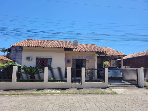 Imagem Casa à Venda, 235 m² em Centro - Penha Imagem Casa à Venda, 235 m² em Centro - Penha
