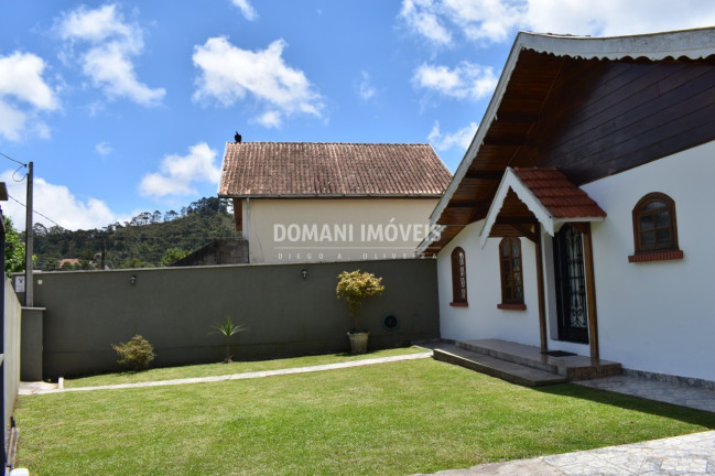 Imagem Casa com 4 Quartos à Venda, 183 m² em Região Da Abernéssia - Campos Do Jordão