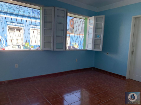 Imagem Casa com 3 Quartos à Venda, 214 m² em Centro - Pelotas Imagem Casa com 3 Quartos à Venda, 214 m² em Centro - Pelotas