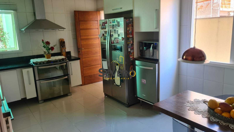 Imagem Casa com 3 Quartos à Venda, 242 m² em Camboinhas - Niterói