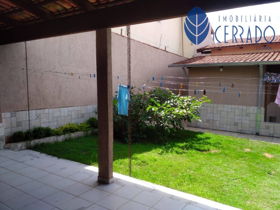 Imagem Casa com 4 Quartos à Venda, 315 m² em Jardim Alexandrina - Anápolis