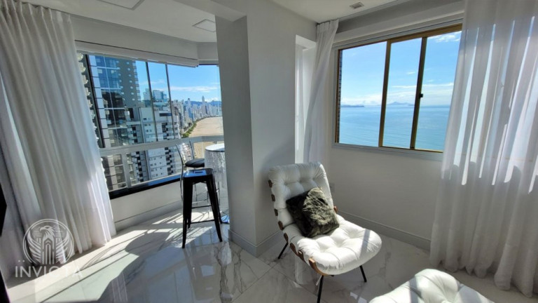 Imagem Apartamento com 2 Quartos à Venda, 70 m² em Centro - Balneário Camboriú Imagem Apartamento com 2 Quartos à Venda, 70 m² em Centro - Balneário Camboriú