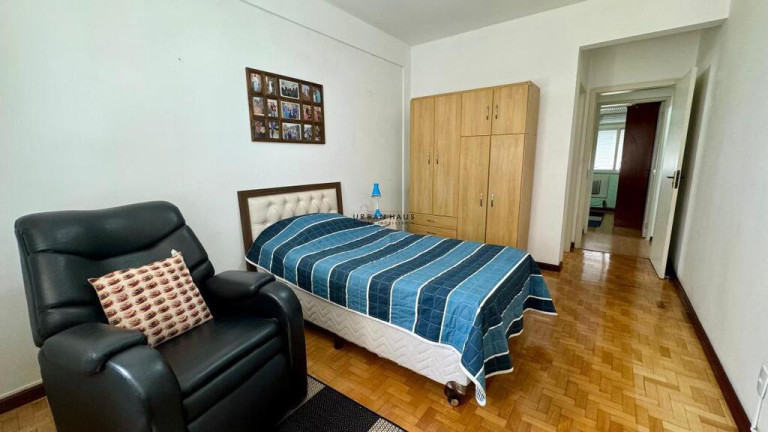 Imagem Apartamento com 3 Quartos à Venda, 90 m² em Centro Histórico - Porto Alegre Imagem Apartamento com 3 Quartos à Venda, 90 m² em Centro Histórico - Porto Alegre