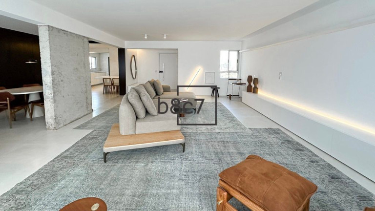 Imagem Apartamento com 4 Quartos à Venda, 250 m² em água Verde - Curitiba Imagem Apartamento com 4 Quartos à Venda, 250 m² em água Verde - Curitiba