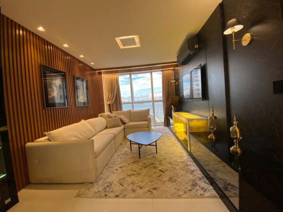 Imagem Apartamento com 4 Quartos à Venda, 195 m² em Pioneiros - Balneário Camboriú Imagem Apartamento com 4 Quartos à Venda, 195 m² em Pioneiros - Balneário Camboriú
