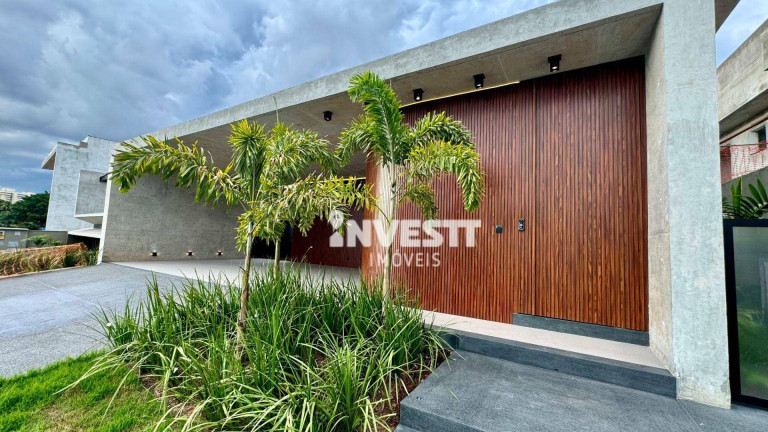 Casa com 4 Quartos à Venda, 369 m² em Jardins Itália - Goiânia